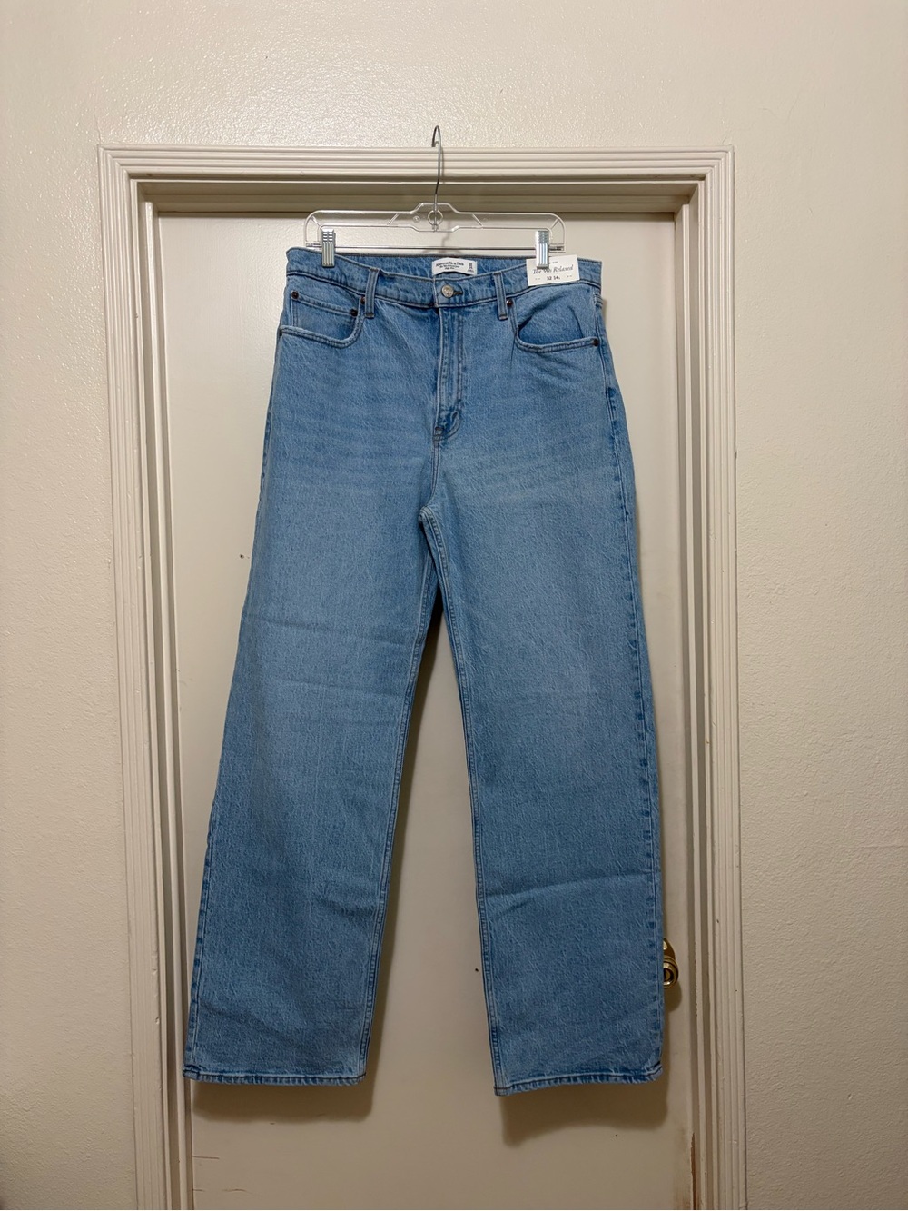 ABERCROMBIE & FITCH THE ’90S RELAXED JEANS HIGH RISE SIZE 32 LONG NWT